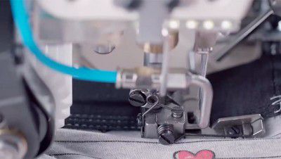 HW782TA (Cylinder bed, right side cutter)