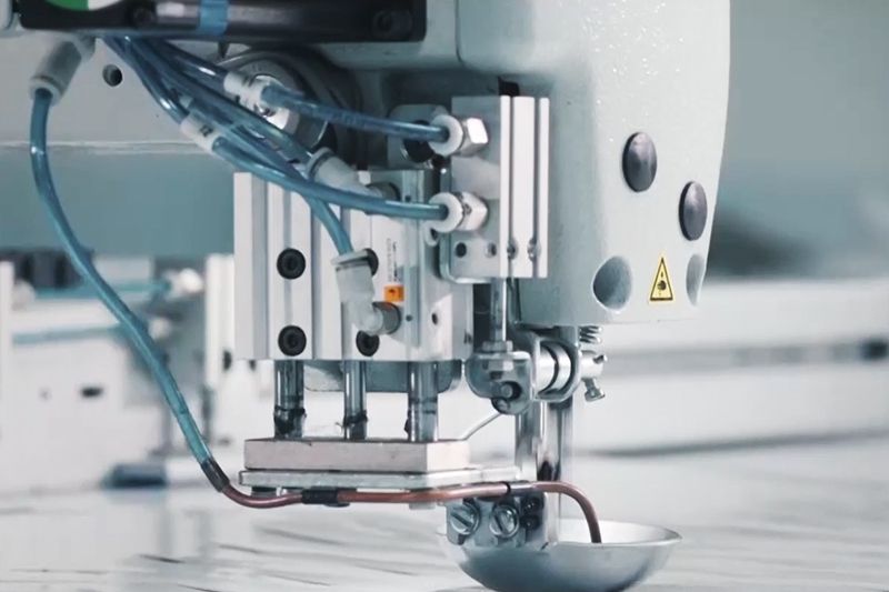 Lockstitch Sewing Machine